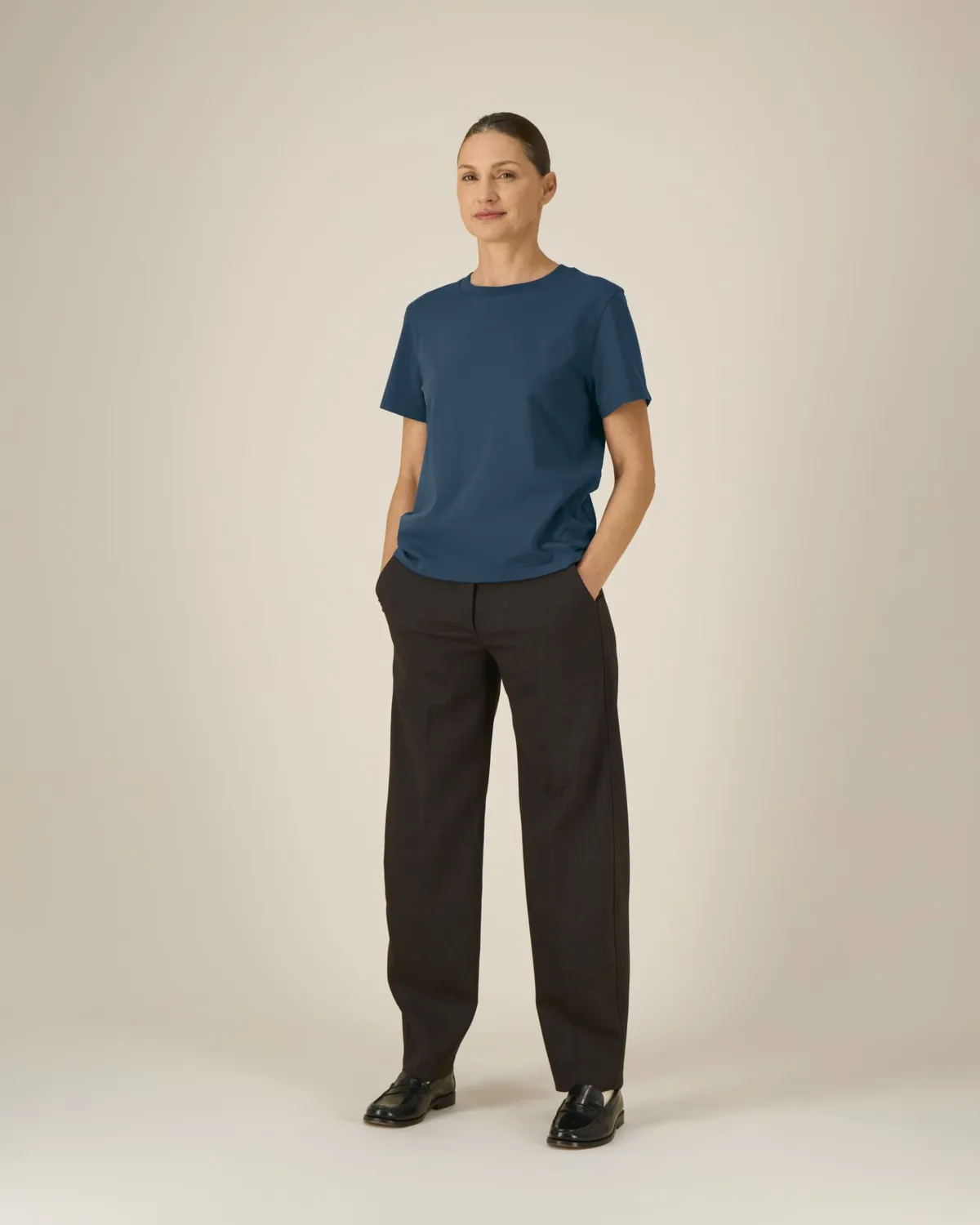 Stella Muser in deep teal, voorkant