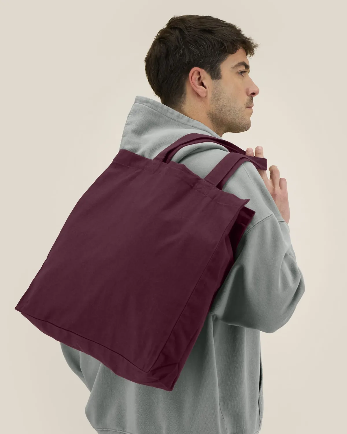 Mid Tote Bag in deep plum, voorkant