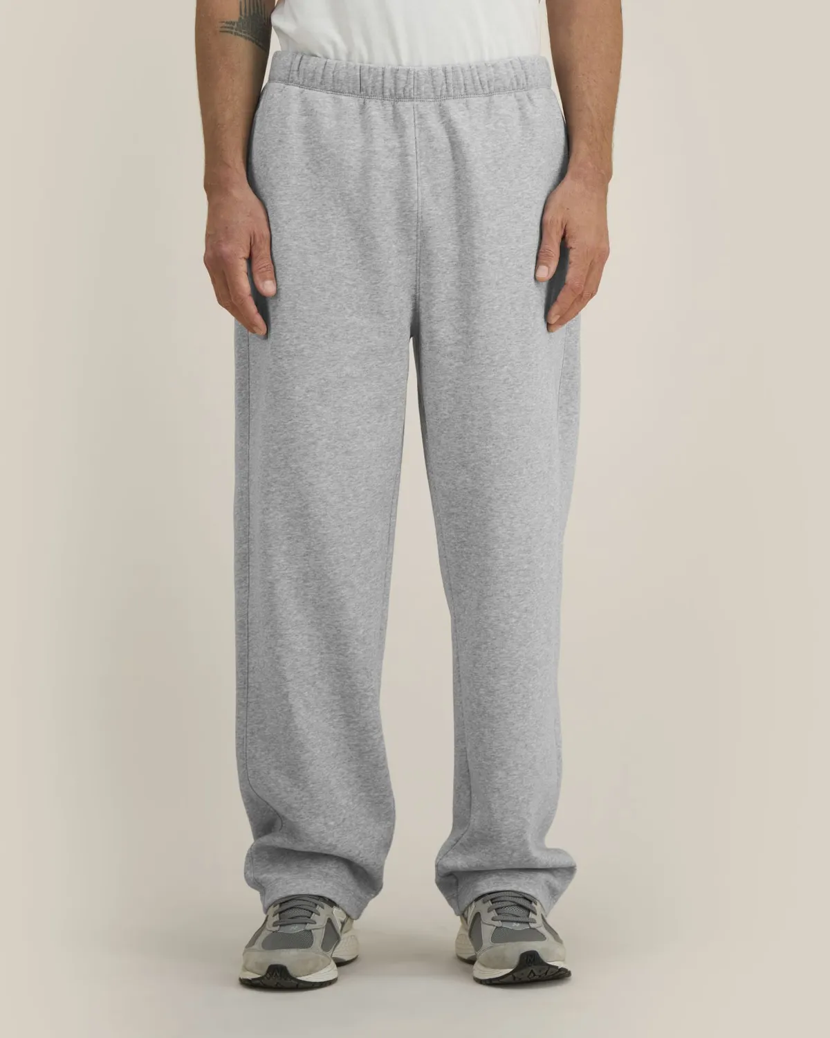 Needer in heather grey, voorkant