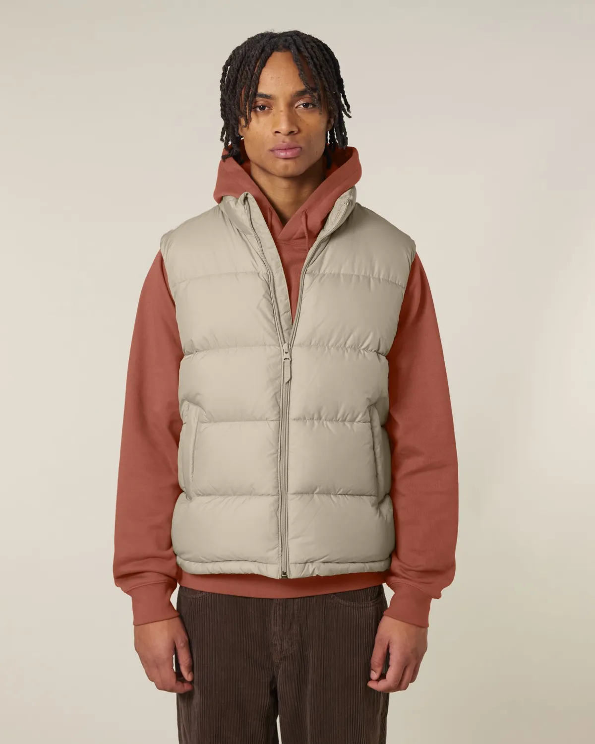 Puffer Gilet in desert dust, voorkant