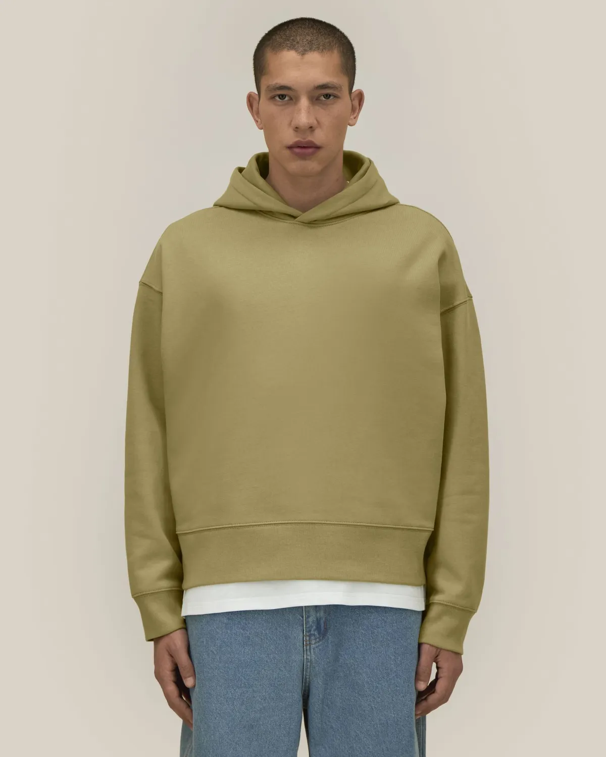 Voicer in faded olive, voorkant