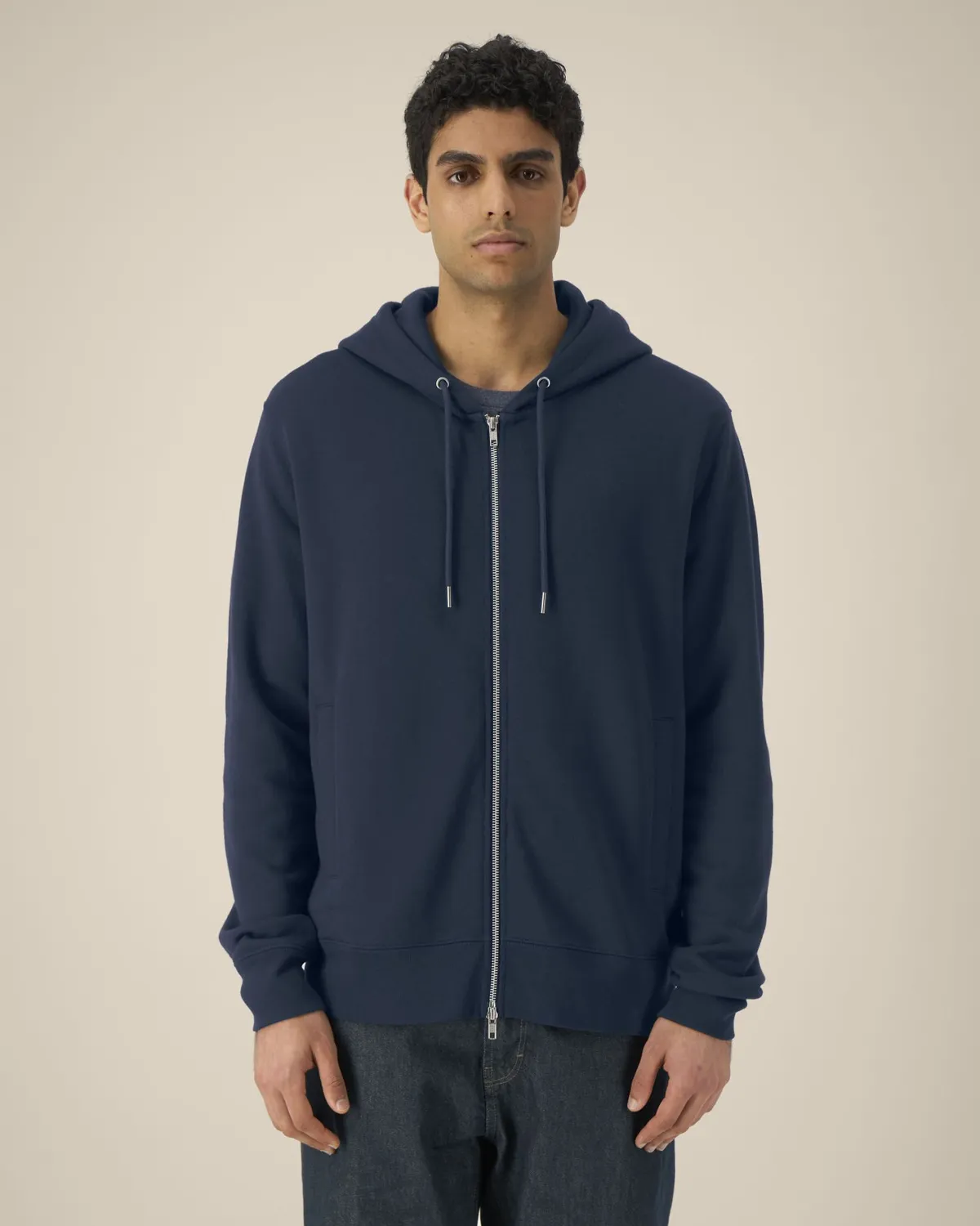 Astor in french navy, voorkant