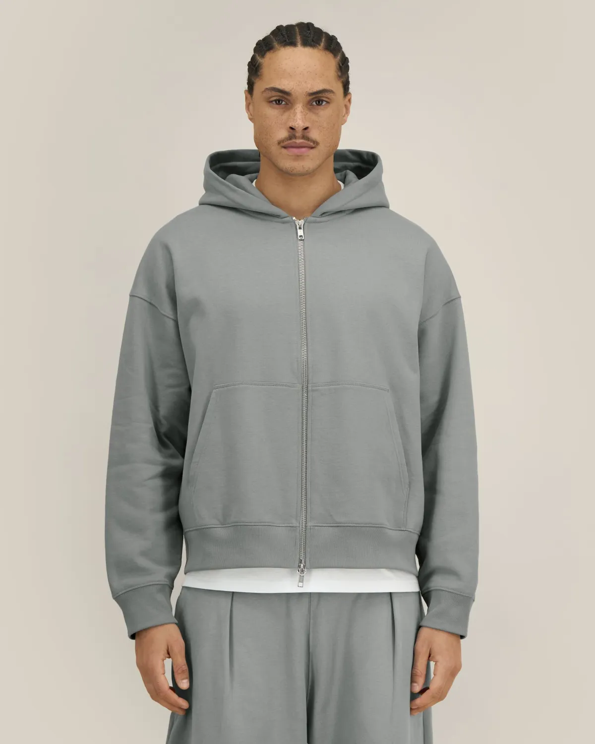 Fronter in misty grey, voorkant