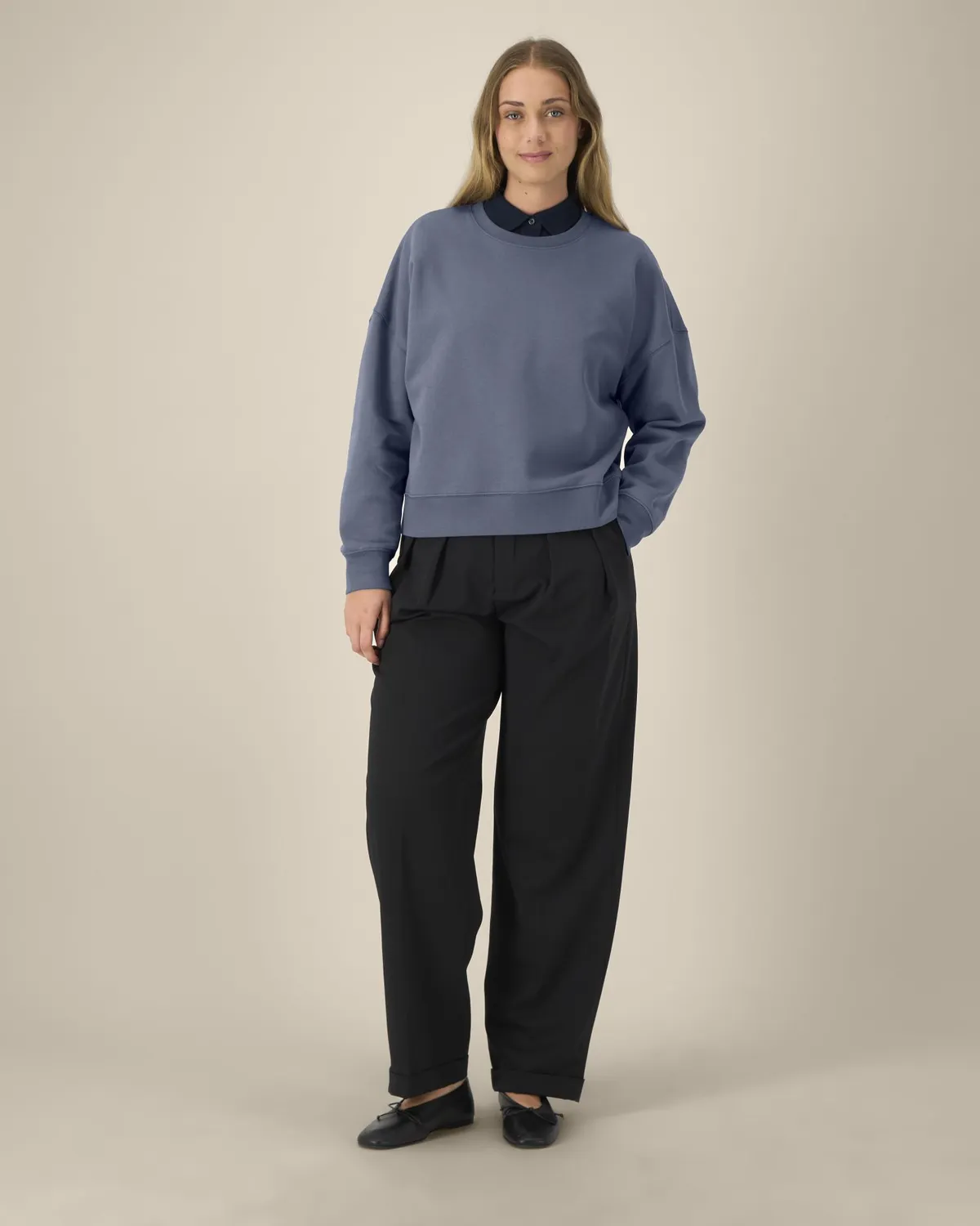 Stella Alma in blue grey, voorkant