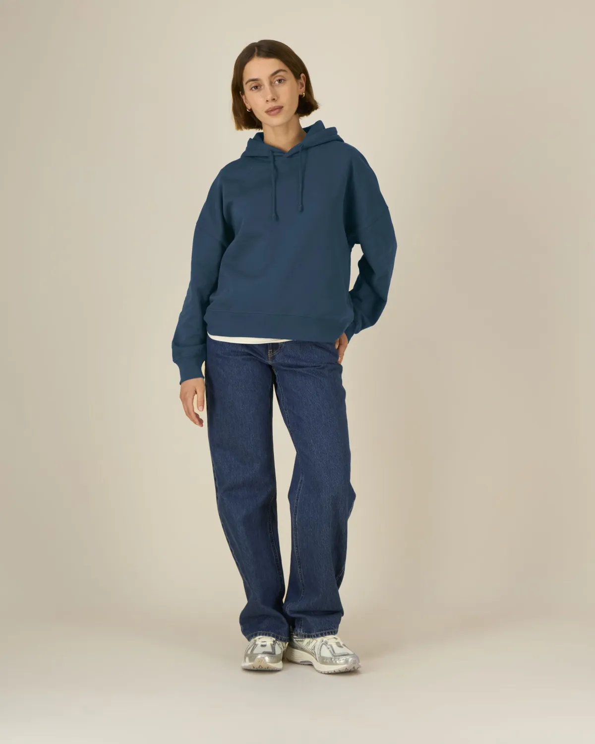 Stella Nora in deep teal, voorkant