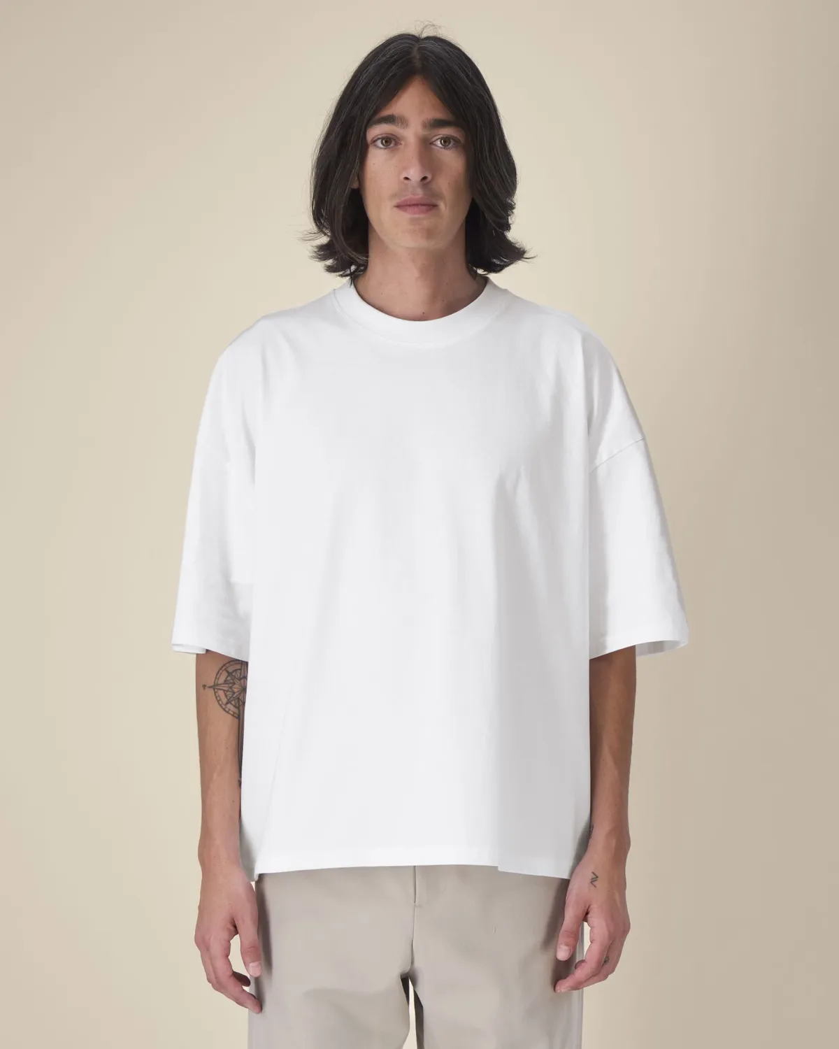 Hypster in white, voorkant