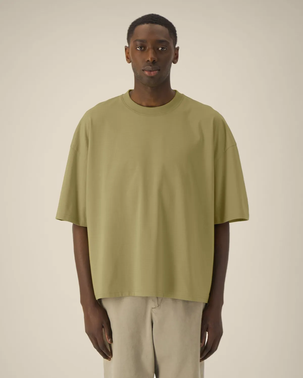 Hypster in faded olive, voorkant