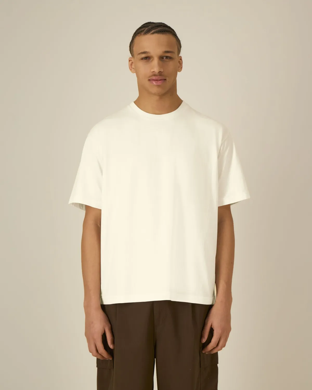 Breezer in cream, voorkant
