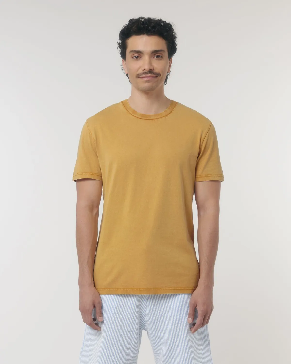 Crafter Vintage in g. dyed gold ochre, voorkant