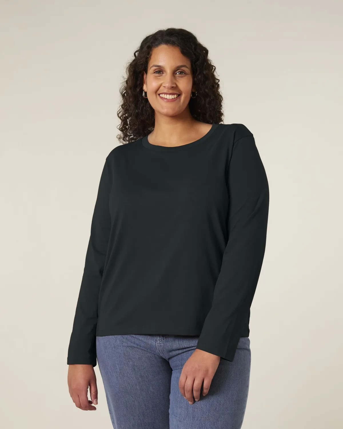 Stella Muser Long Sleeve in black, voorkant