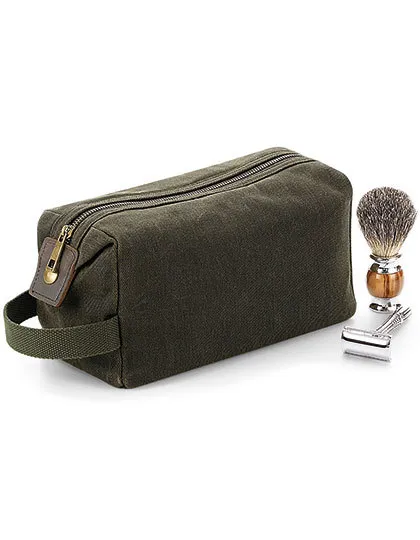 Heritage Waxed Canvas Wash Bag in olive green